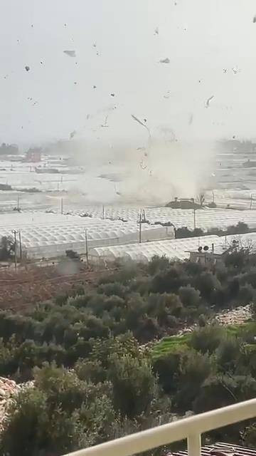 Seralar hayalet gibi uçtu! Pencereden bakan Antalyalılar gözlerine inanamadı - Resim: 48